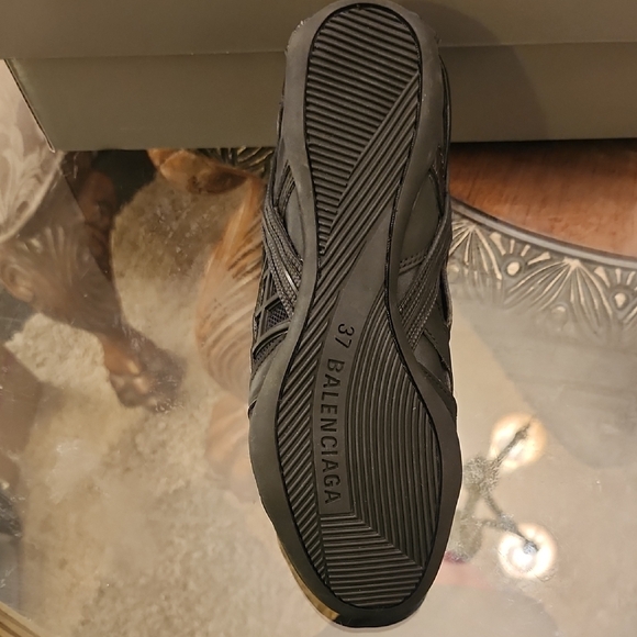 Balenciaga Women's Black Sneakers - Picture 3 of 3